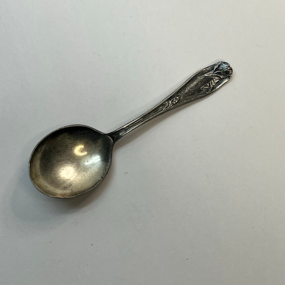 Vintage purity silver plate baby spoon calla Lilly art nouveau‎